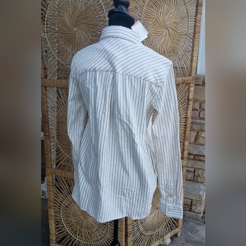 Thread & Supply Women's 100% Cotton White & Gray Striped Shirt_Small - Picture 2 of 7